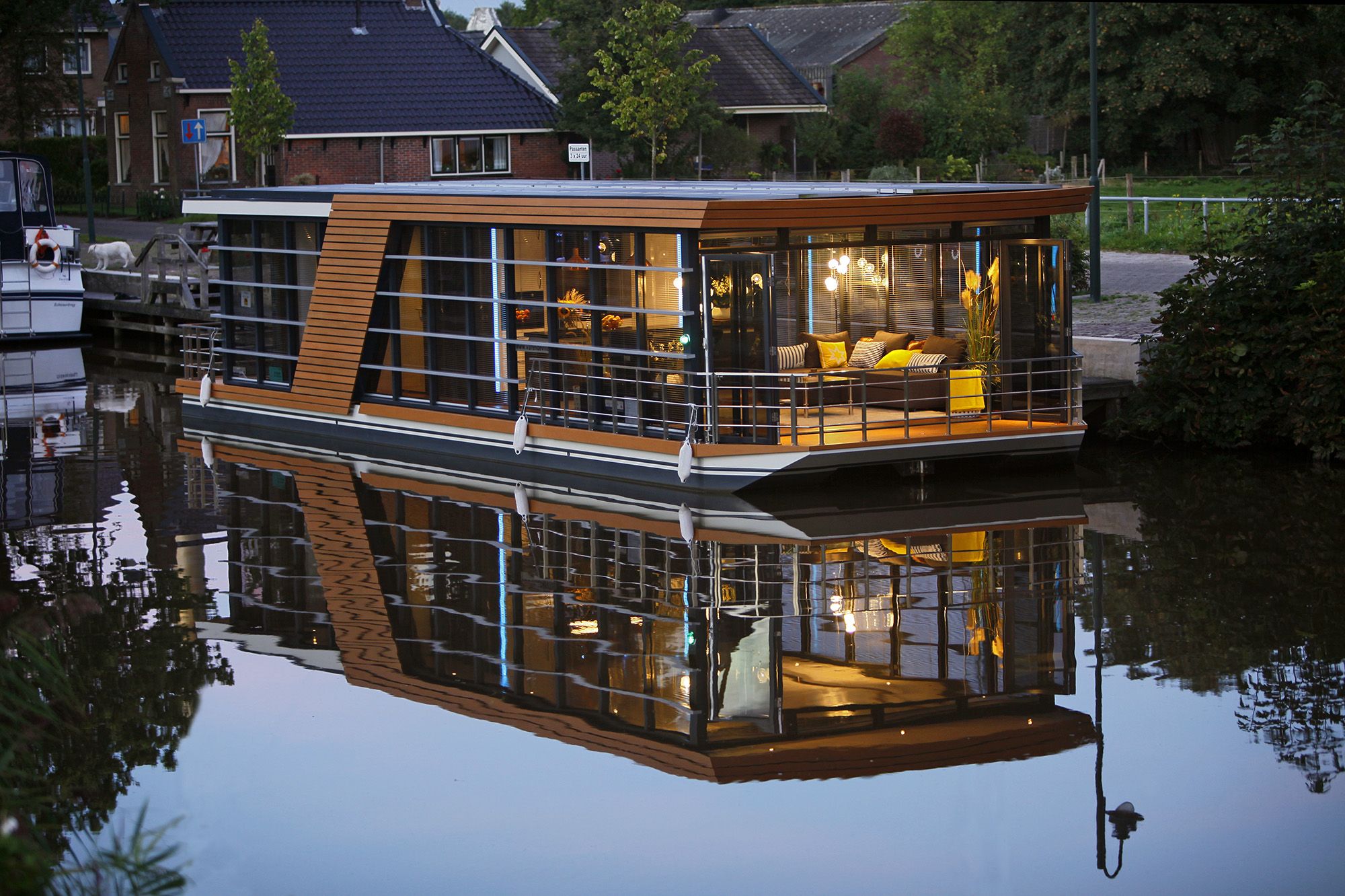 House Boat