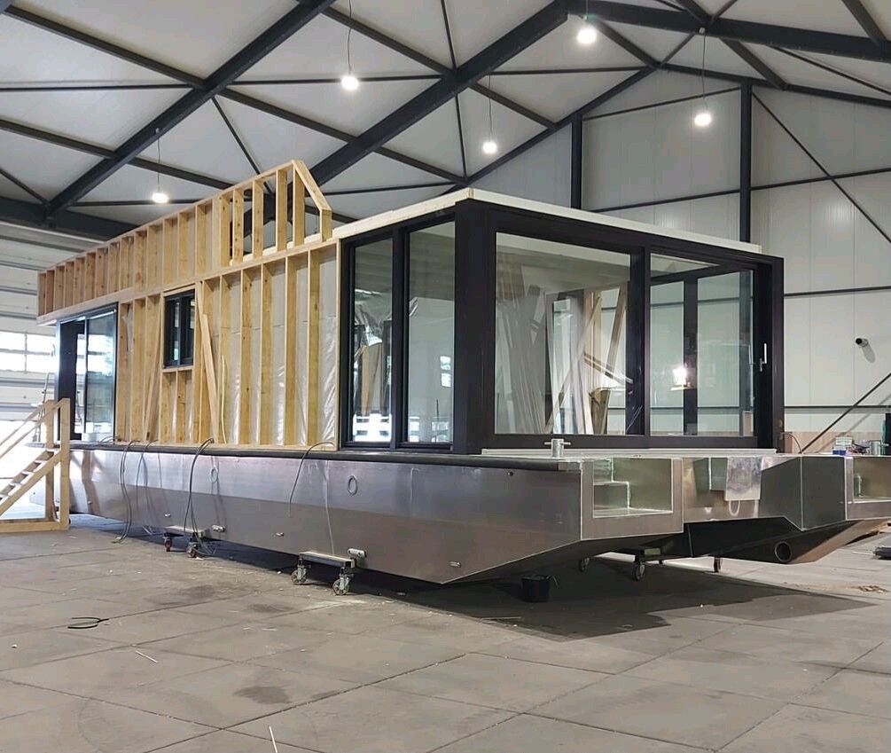 House Boat